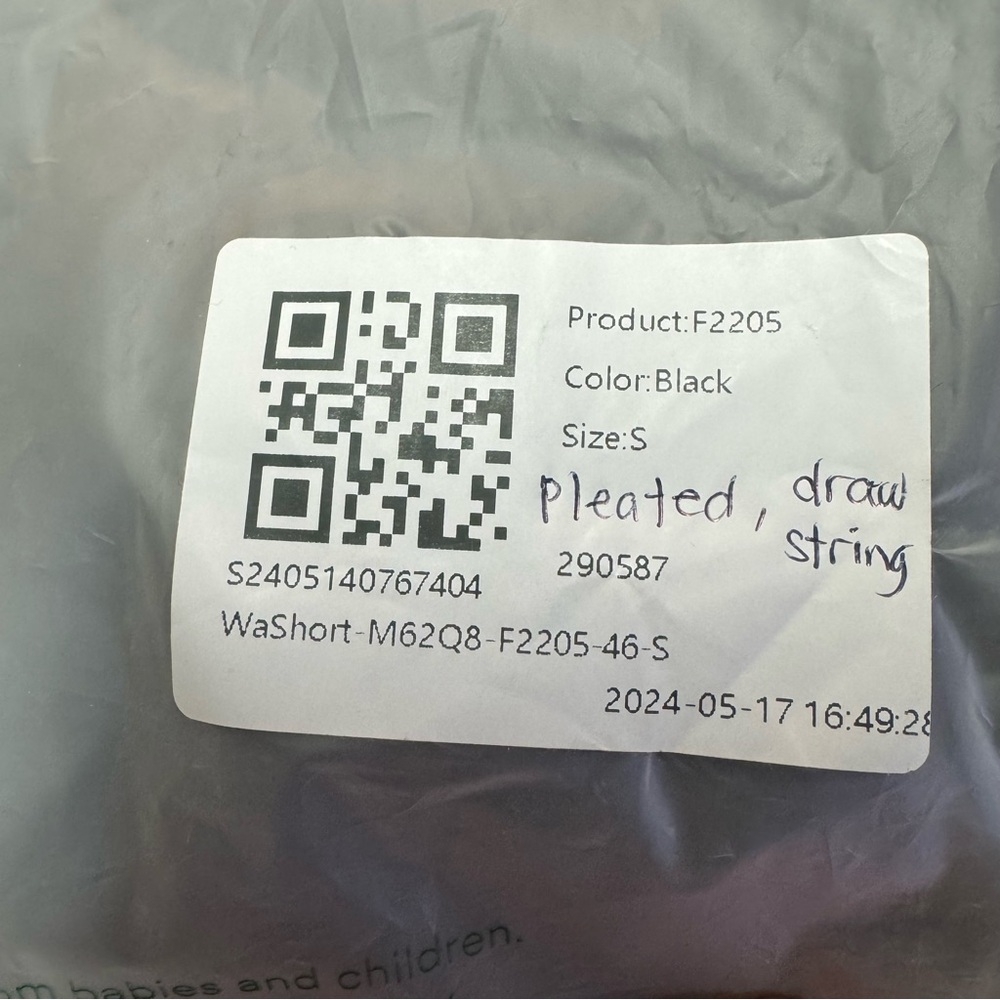 HALARA Black Pleated Draw String Lightweight Wome… - image 5